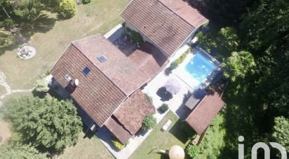 Country house 10 rooms of 244 m² in Angoumé (40990)