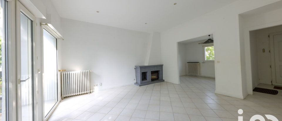 House 6 rooms of 136 m² in Gisors (27140)