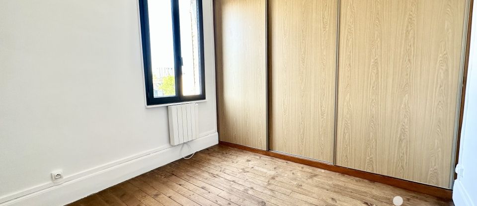 Appartement 4 pièces de 95 m² à Les Ageux (60700)