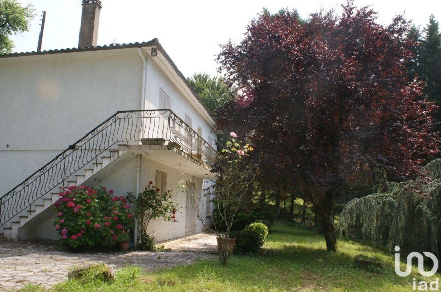 Vente Maison 145m² 7 Pièces à Blasimon (33540) - Iad France