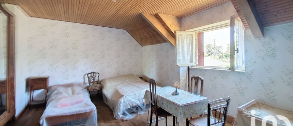 Country house 4 rooms of 100 m² in Plouasne (22830)