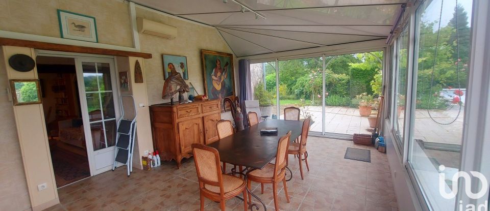 Maison 11 pièces de 250 m² à Égriselles-le-Bocage (89500)