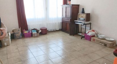 House 4 rooms of 61 m² in QUERQUEVILLE (50460)