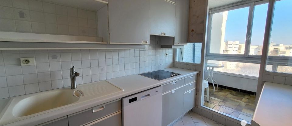 Appartement 4 pièces de 77 m² à Champs-sur-Marne (77420)