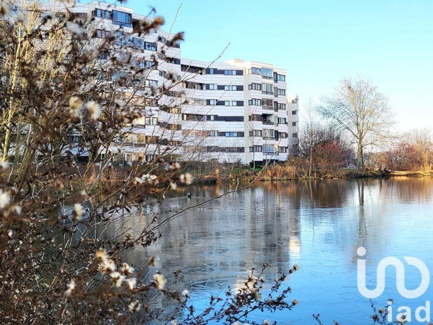 Appartement 4 pièces de 77 m² à Champs-sur-Marne (77420)