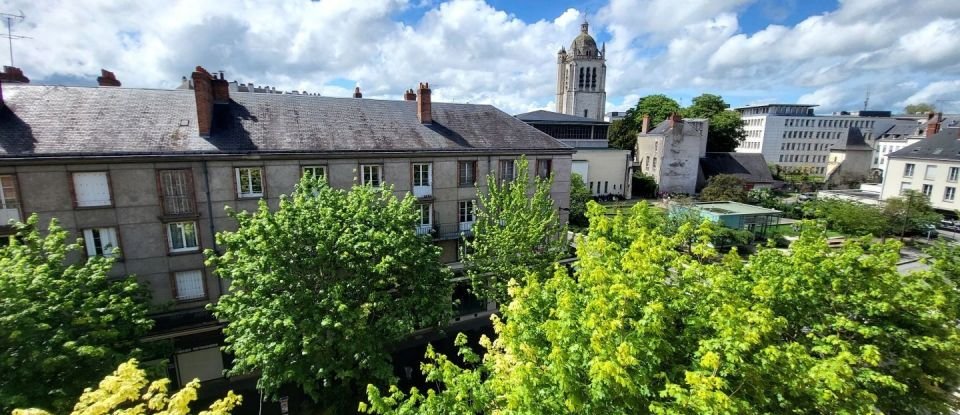 Apartment 4 rooms of 90 m² in Orléans (45000)