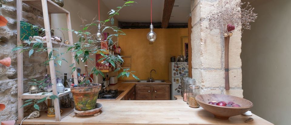 Maison 5 pièces de 119 m² à Arles (13200)