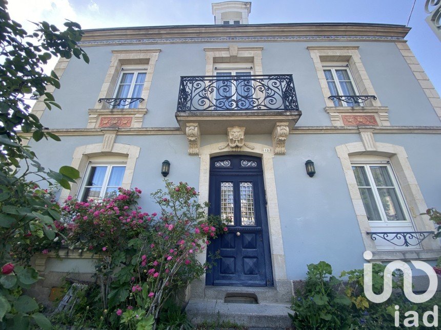 Maison de ville 6 pièces de 192 m² à Guéret (23000)
