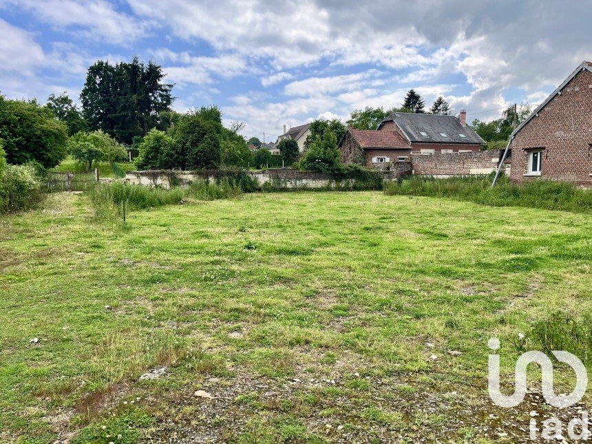 Land of 900 m² in Thiescourt (60310)