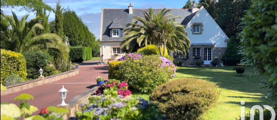 Maison traditionnelle 8 pièces de 233 m² à Concarneau (29900)