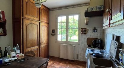 House 9 rooms of 220 m² in La Tour-Blanche (24320)