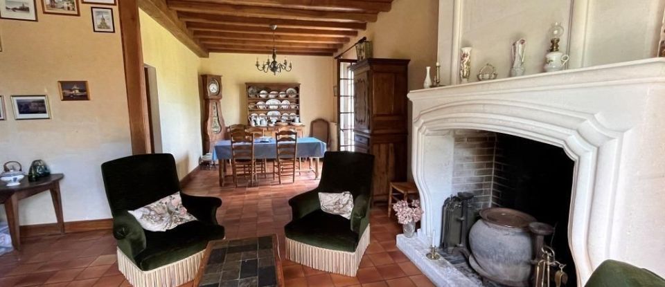 House 9 rooms of 220 m² in La Tour-Blanche (24320)