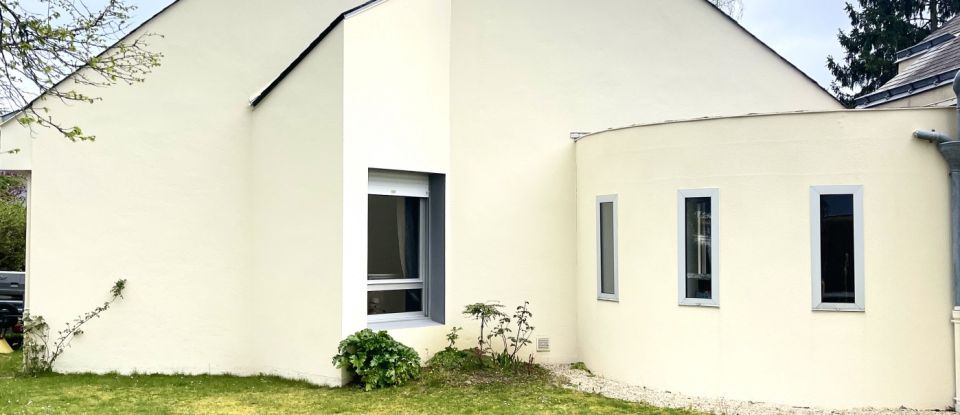 Maison d’architecte 6 pièces de 180 m² à La Chapelle-sur-Erdre (44240)