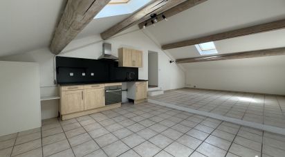 Appartement 4 pièces de 61 m² à Althen-des-Paluds (84210)