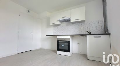 Appartement 3 pièces de 41 m² à Charleville-Mézières (08000)