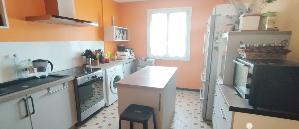 House 3 rooms of 85 m² in Vendôme (41100)