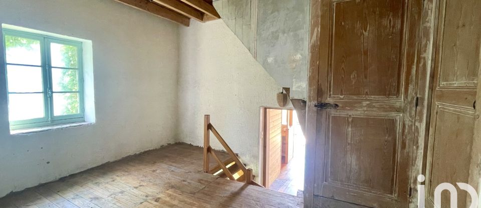 House 8 rooms of 205 m² in Saint-Jean-de-Moirans (38430)