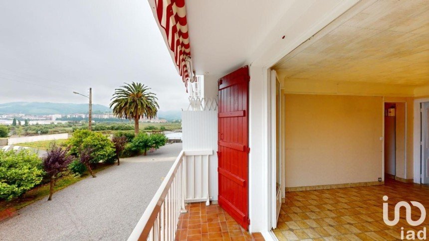 Apartment 3 rooms of 54 m² in Hendaye (64700)
