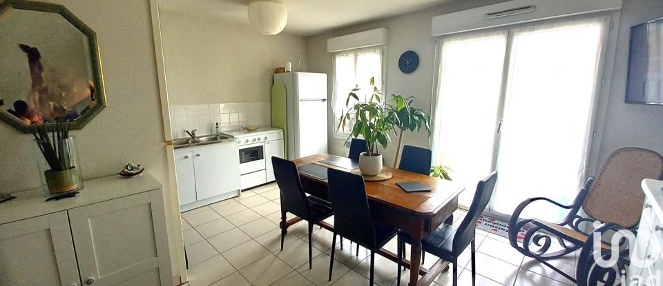 Apartment 2 rooms of 43 m² in Castillon-la-Bataille (33350)