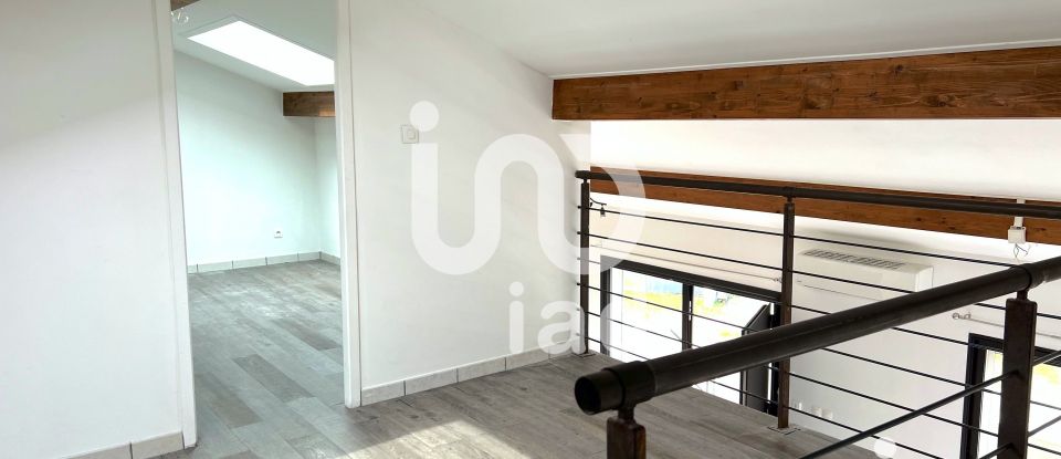 Duplex 4 rooms of 81 m² in L'Isle-d'Abeau (38080)