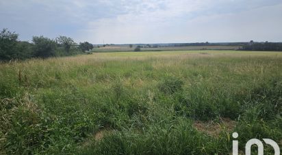 Land of 1,536 m² in Besson (03210)