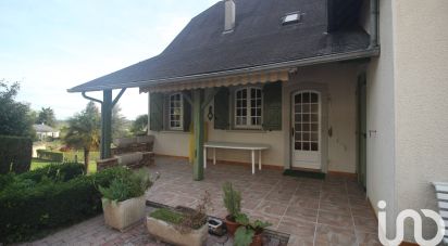 House 8 rooms of 198 m² in Oloron-Sainte-Marie (64400)