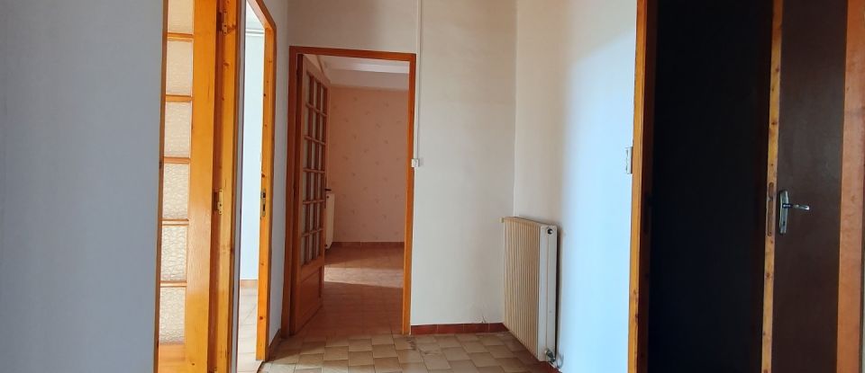 Appartement 5 pièces de 80 m² à Bédarieux (34600)