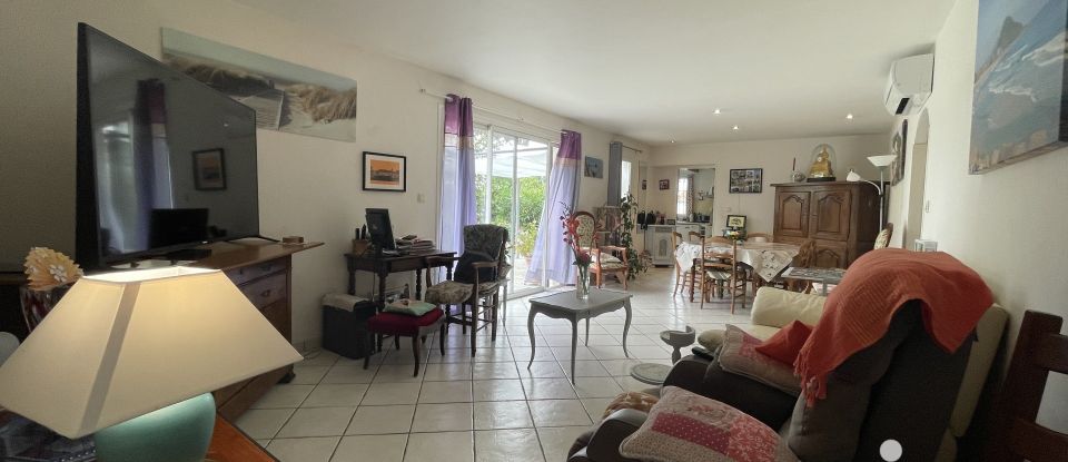 Maison 5 pièces de 95 m² à Semussac (17120)