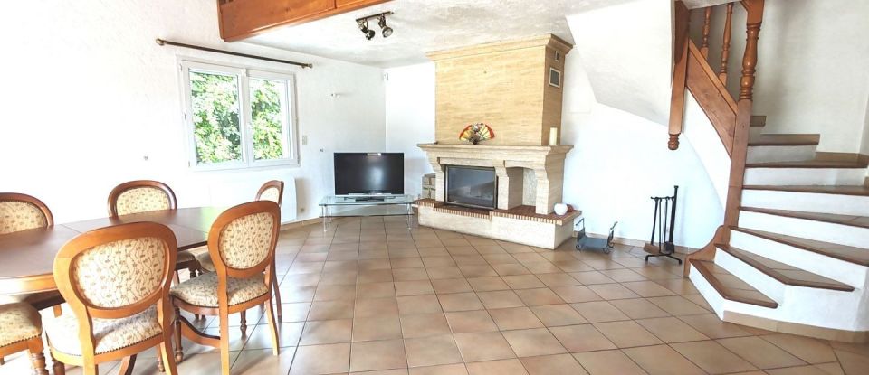 Maison 6 pièces de 148 m² à La Crau (83260)