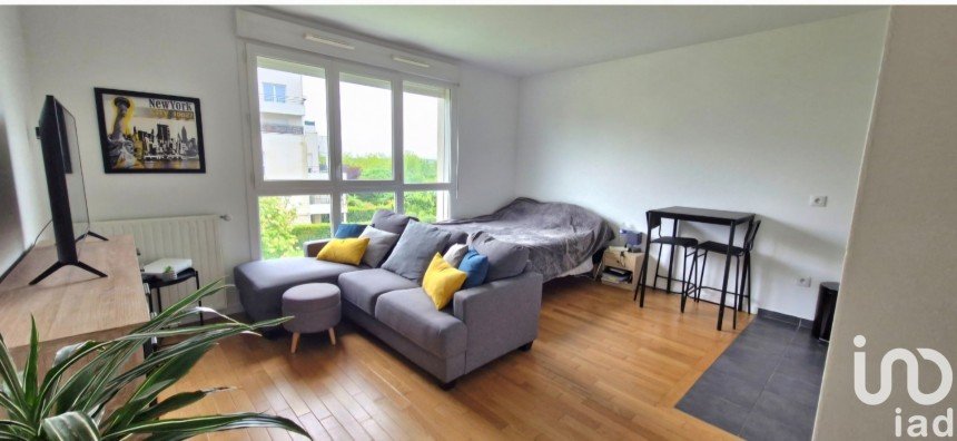Apartment 1 room of 27 m² in Lieusaint (77127)