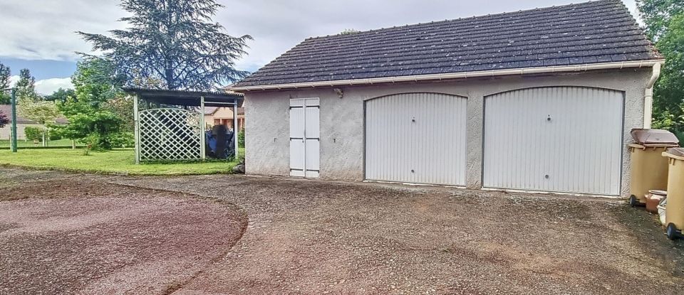 Maison 9 pièces de 221 m² à Moulins (03000)