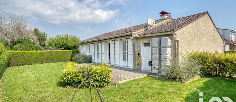 House 5 rooms of 100 m² in Belloy-en-France (95270)