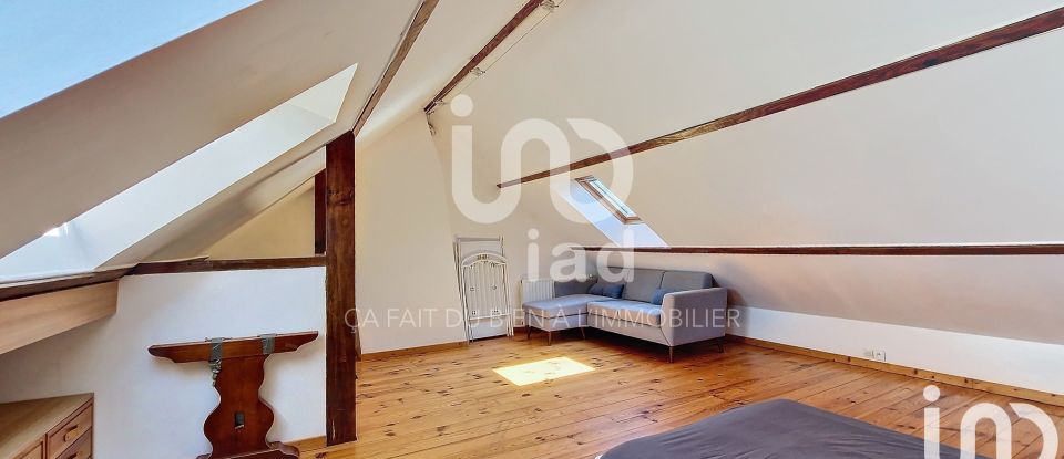 Maison traditionnelle 9 pièces de 178 m² à Fublaines (77470)