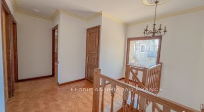 House 4 rooms of 165 m² in Le Thor (84250)