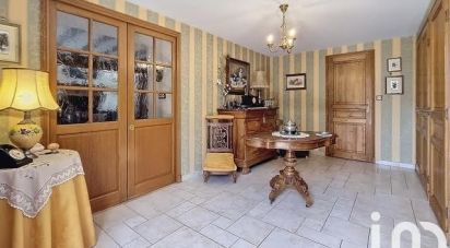 Mansion 9 rooms of 270 m² in Avanton (86170)