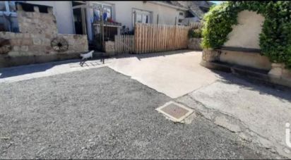 Maison 8 pièces de 220 m² à Villeneuve-la-Guyard (89340)