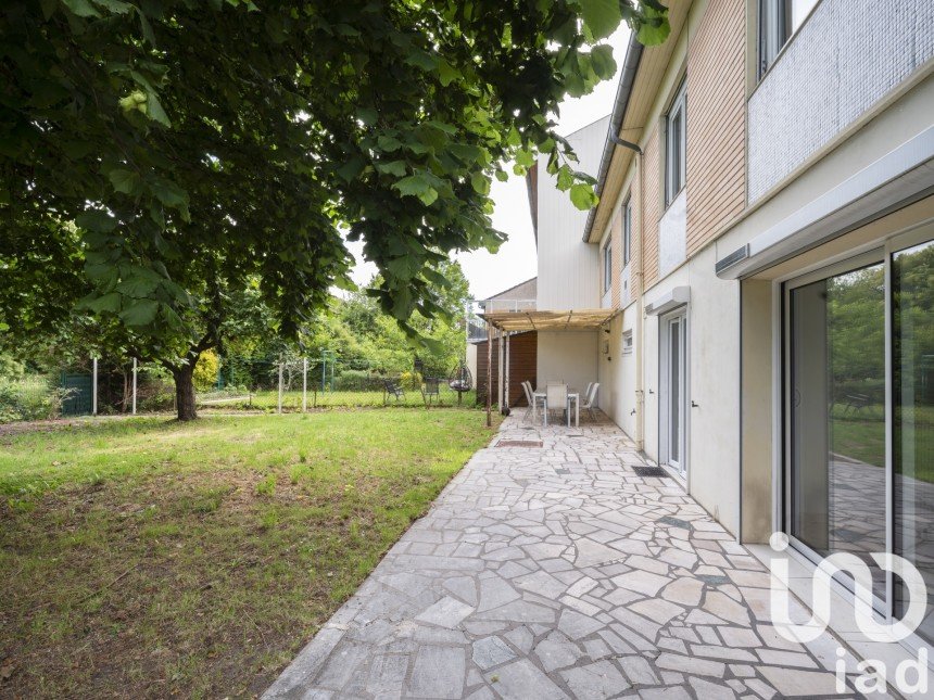 Vente Maison 146m² 6 Pièces à Moulins-lès-Metz (57160) - Iad France