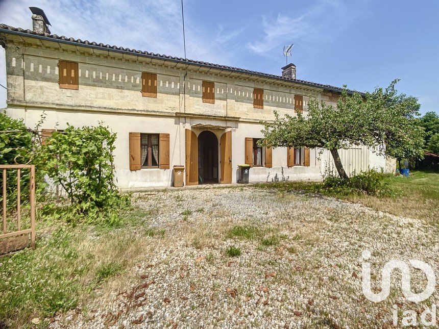 Maison traditionnelle 3 pièces de 79 m² à Les Artigues-de-Lussac (33570)