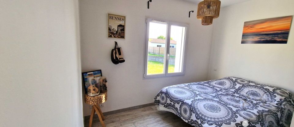 Traditional house 5 rooms of 90 m² in Saint-Julien-des-Landes (85150)