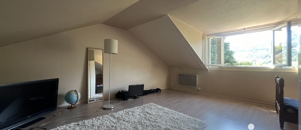 Maison 5 pièces de 130 m² à Rotherens (73110)