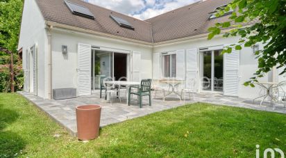 Maison 8 pièces de 247 m² à Villennes-sur-Seine (78670)