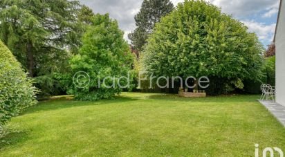 House 8 rooms of 247 m² in Villennes-sur-Seine (78670)