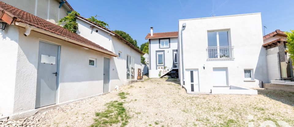 Traditional house 6 rooms of 171 m² in Vert-le-Petit (91710)