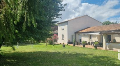 House 6 rooms of 178 m² in La Vergne (17400)