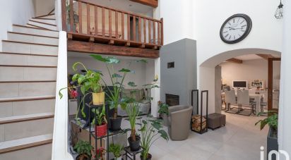 Maison 5 pièces de 133 m² à Arles (13200)