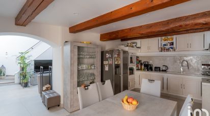 Maison 5 pièces de 133 m² à Arles (13200)