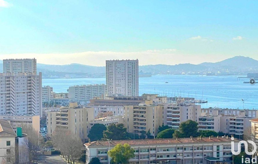 Appartement 3 pièces de 82 m² à Toulon (83000)