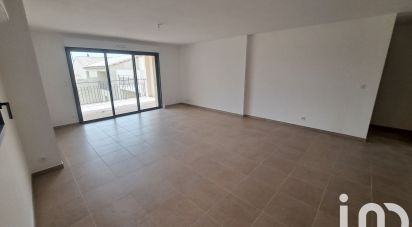 Appartement 4 pièces de 91 m² à Saint-Gilles (30800)
