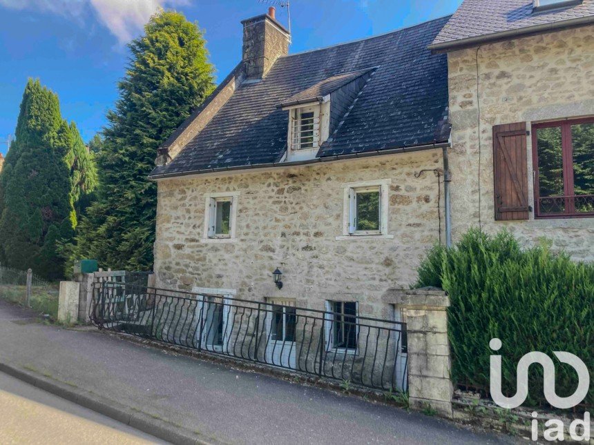 Town house 3 rooms of 71 m² in Ussel (19200)