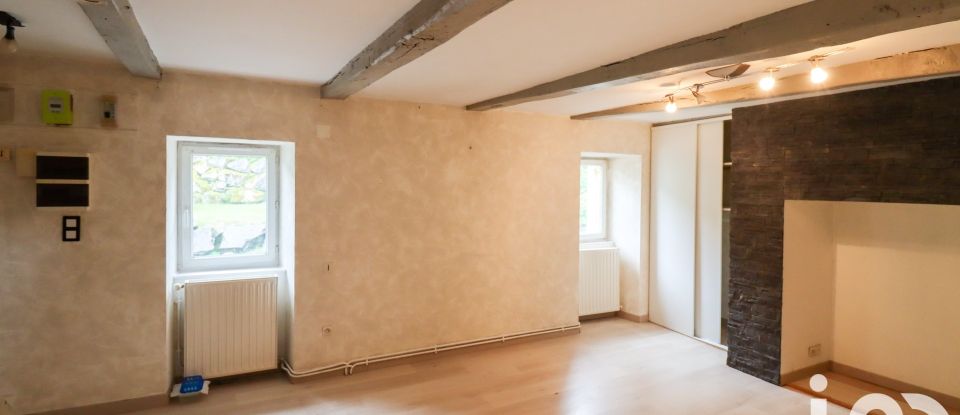 Town house 3 rooms of 71 m² in Ussel (19200)